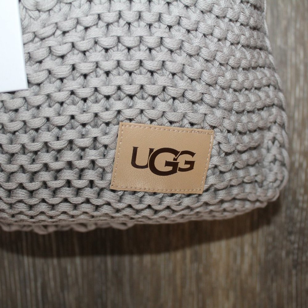 NWT UGG JUANA KNIT COMFY SWEATER WEAVE THROW GRAY 50 X 70 - Picture 5 of 6